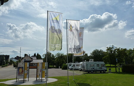 Wohnmobilstellplatz an der Stadthalle Monheim, Schulstraße 2, 86653 Monheim