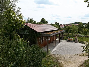 Lehrbienenstand mit Bienenweide Monheim