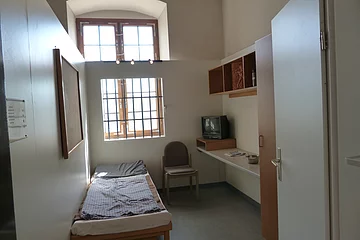 Blick in eine Zelle, wie sie heutzutage aussieht
