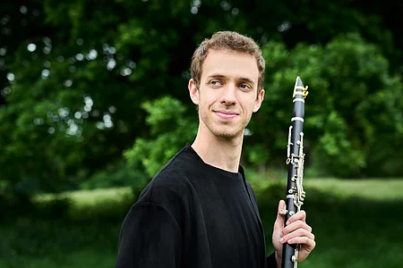 Der Musiker Jonathan Leibovitz mit seiner Klarinette