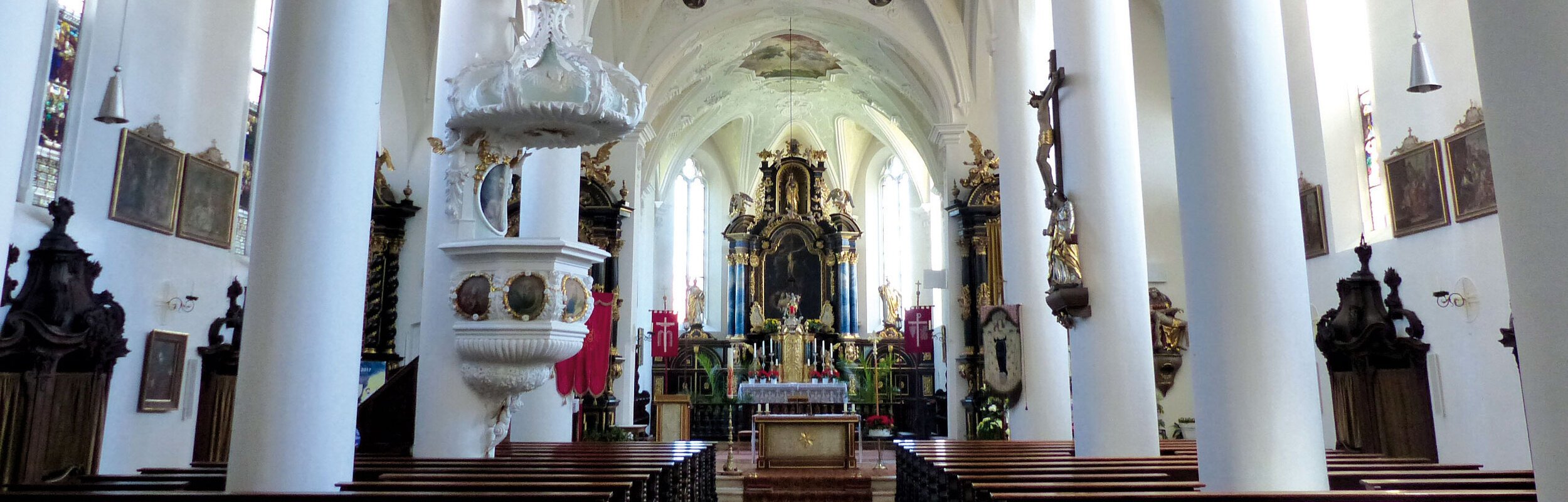 Die Stadtpfarrkirche St. Walburga in Monheim